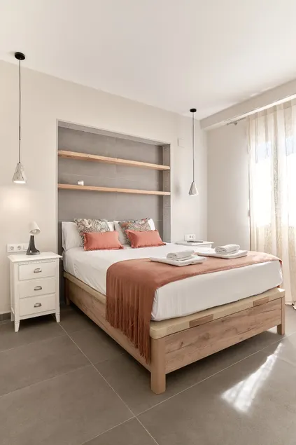 Charming village house/30 mint from Valencia - Image 1
