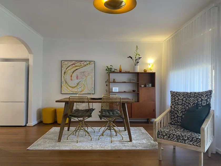 Designer Treetop view apartment - Image 1