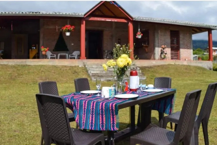 LAGO CALIMA COUNTRY HOUSE - Image 1