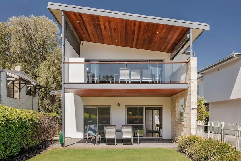 XYZ Holiday Home - Image 1