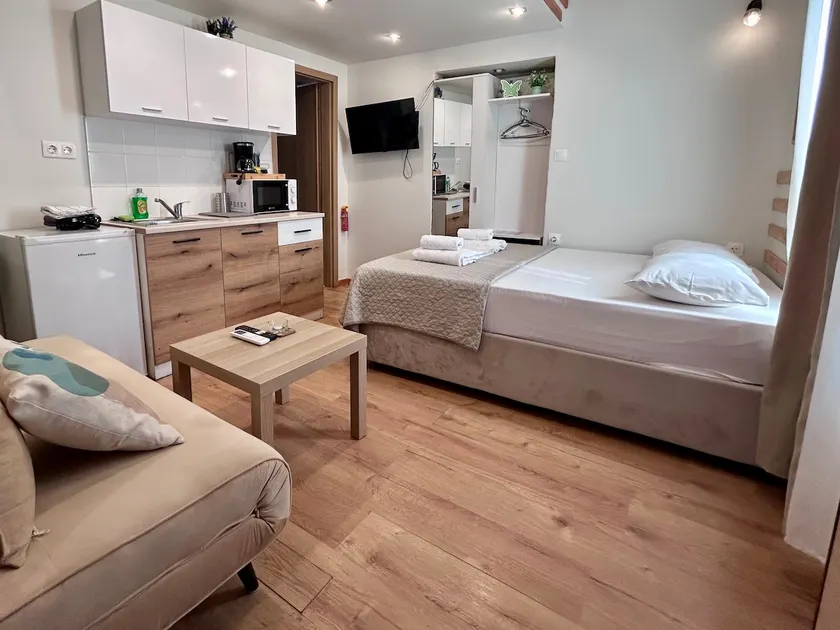 Romantic Stone Apartment for Couples - Apt(1) - Image 1
