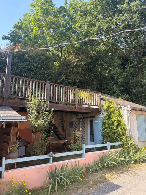 Studio Les Terrasses Perchées sur la rivière à Segré - Image 1