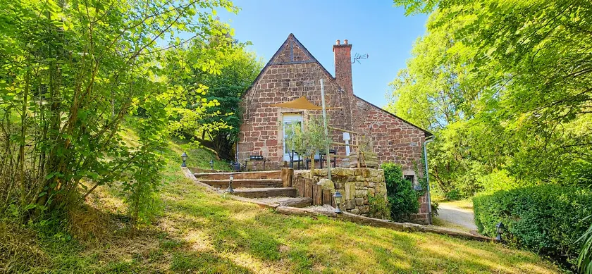 La Petite Maison du Vallon with private outdoor area - Image 1