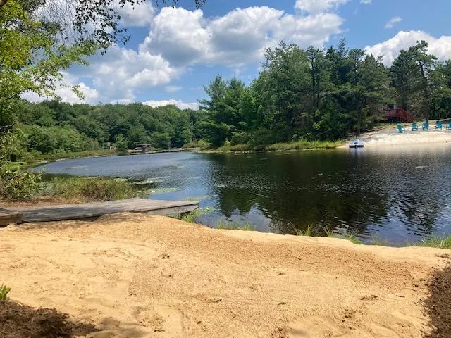 Lakefront Cottage, Private Beach, Dock and Boats! - Image 1