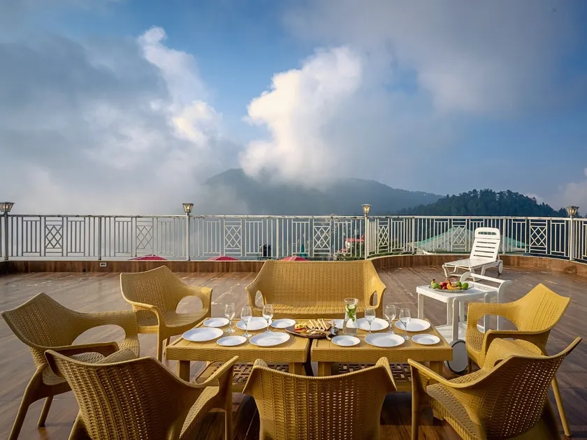 Private 5BR Sky Villa | Huge Terrace & Valley View - Image 1