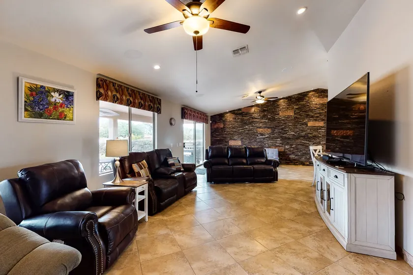 2BR Dog Friendly | Pool | Hot Tub | Patio - Image 1