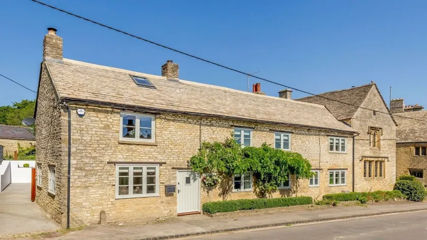 Luxury dog friendly holiday cottage in the Cotswolds with a hot tub - Shaven Cottage - Image 1