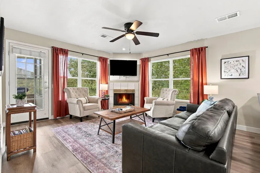 Lake View, 3 Pools, Hot Tub, Golf, Resort Fun - Image 1
