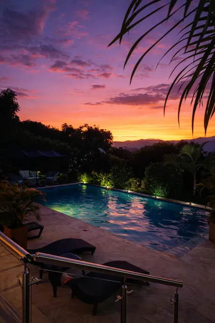 Beautiful Landscape-Sustainable Energy-Pet Friendly! - Image 1