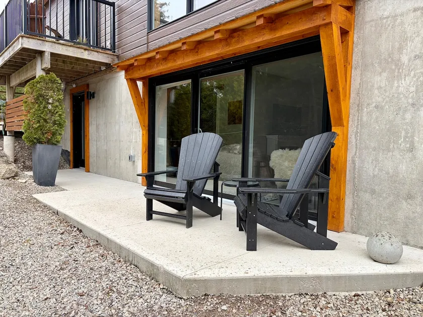 Tobermory Treetops private suite - Image 1