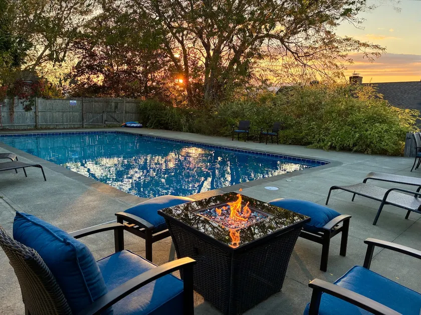 Hudson River Sunset Getaway - Image 1