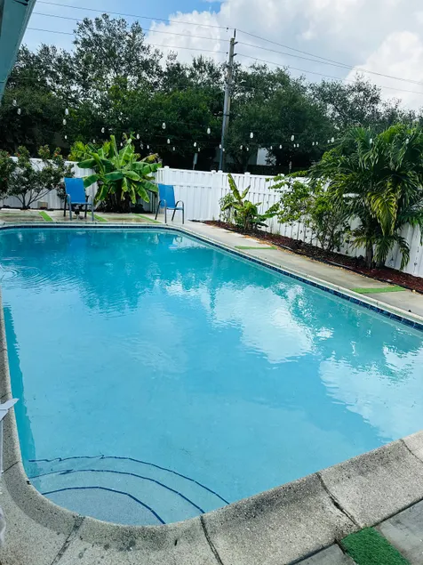 Beautiful House - with private pool - Image 1