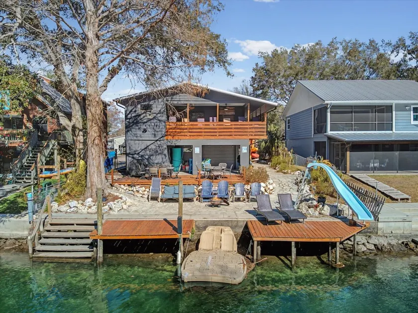 Riverfront Escape on the Weeki Wachee with Kayaks - Image 1