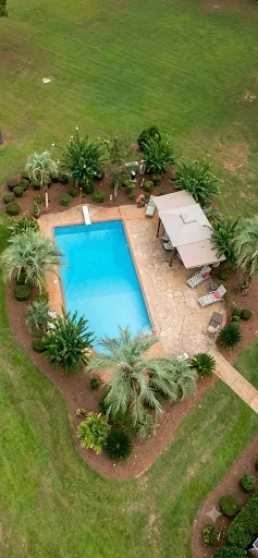 Sun, Swim & Stay: Your Perfect 2BR/2BA Getaway - Image 1