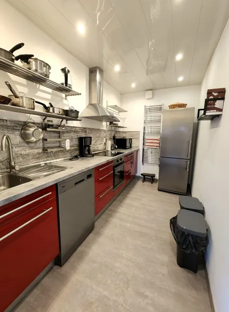 bistro-style cottage with bar and pizza oven - Image 1