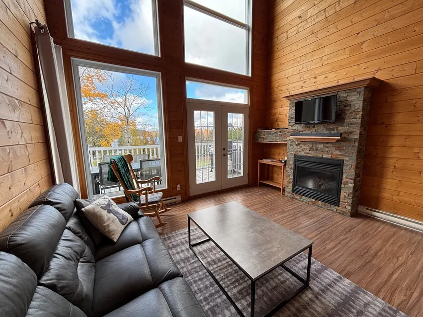 Beautiful chalet at Mont Lac-Vert - Image 1