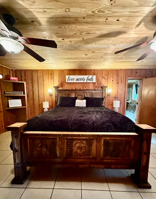 Knotin Top Venues Guest House. 2/2 sleeps up to 6 - Image 1