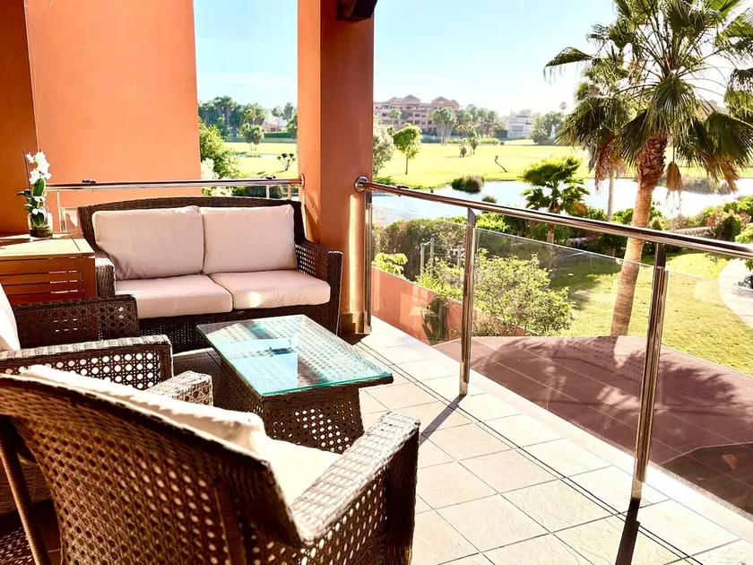Elegant Apartment next to the Golf Course - Image 1