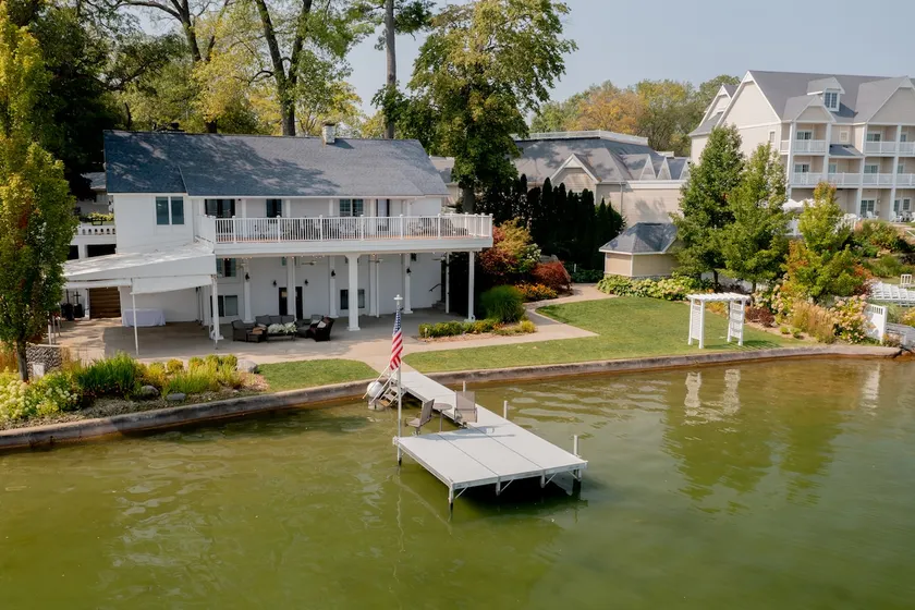BoatHouse Villa at Bay Pointe - Image 1