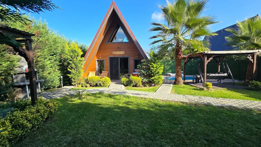 ♨️HOT Pool Jacuzzi Suite Bungalow - Image 1