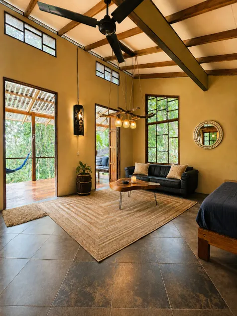 Jungle Loft pouvant accueillir jusqu'à 7 personnes, à quelques pas de Playa Cocles - Image 1