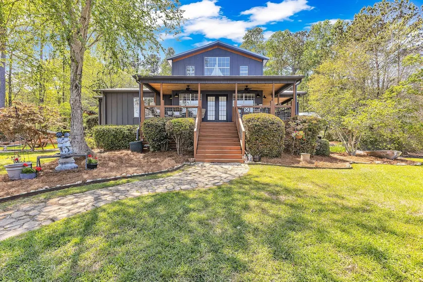 Eagle's Nest on Lake Martin - Image 1