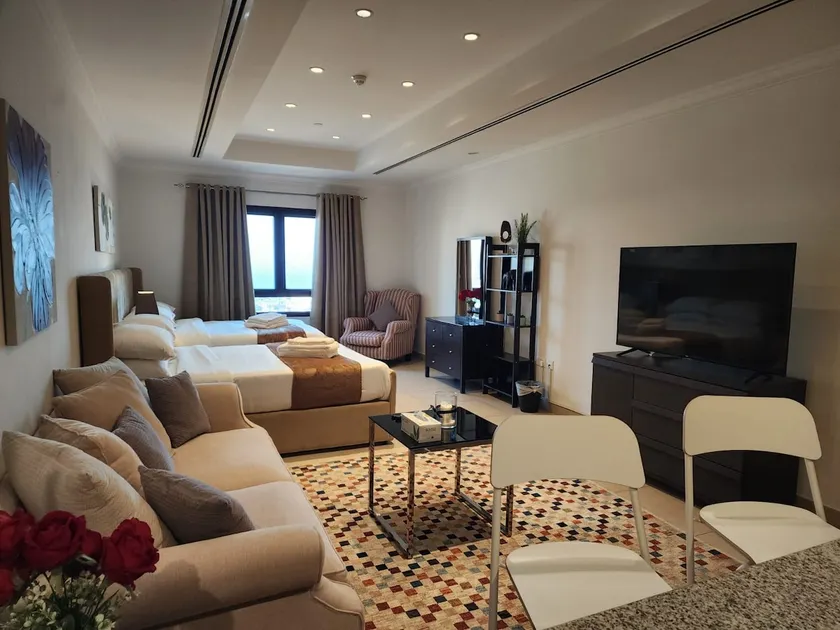 Studio with Two Queens Beds in The Pearl! 908 - Image 1