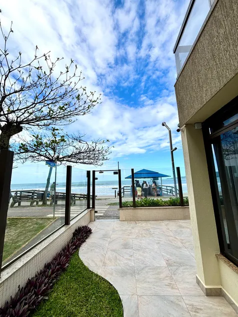 Beira Mar: exit the building directly on the waterfront, apt. p 6 - Image 1