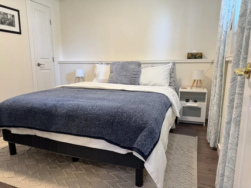 Garden Suite in Colwood - Image 1