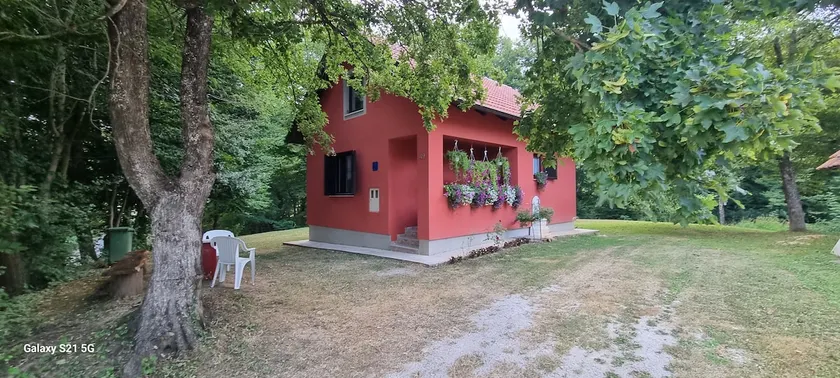 Cordon Holiday Home - Image 1