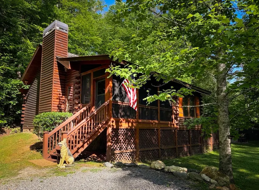 Creekside cabin, 2BR/2BA, pet-friendly, fire pit - Image 1