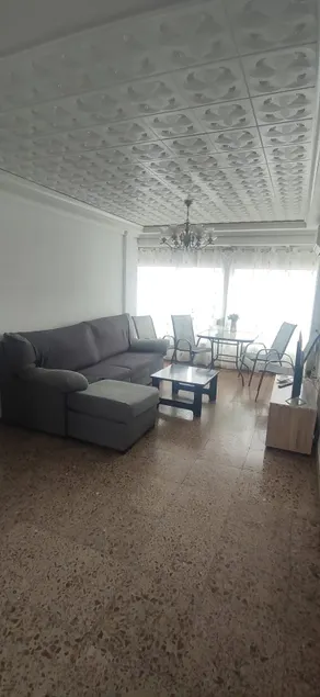 Spacious, functional apartment, parking available! - Image 1