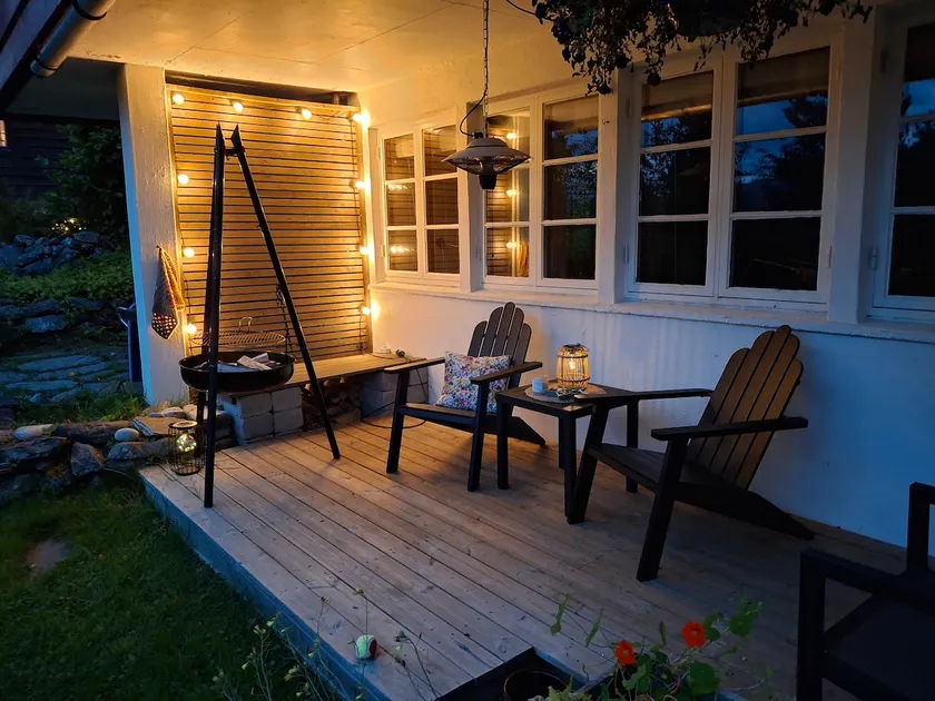 Basement living room of 36 sqm, private bathroom and patio/garden - Image 1