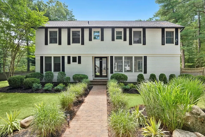 Peaceful East Hampton Home, Close to Beach & Town - Image 1