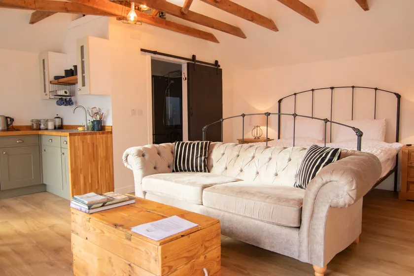 Beautifully renovated ‘Ghillie’s Hideaway’ - Image 1
