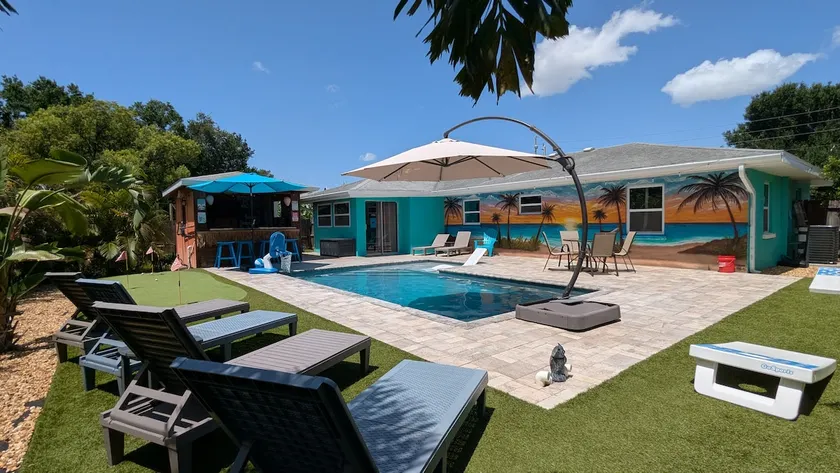 Sun-Soaked Oasis New Pool & Tiki Bar Close To IMG - Image 1