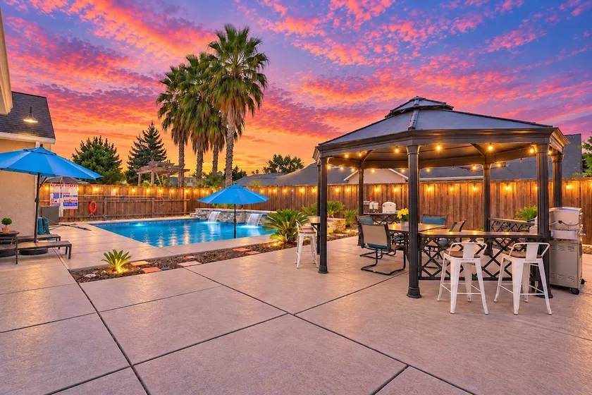 Beautiful home W/Pool Close to National Parks. - Image 1