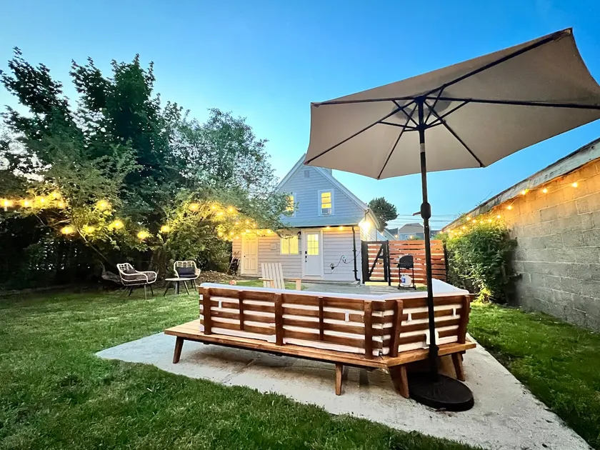 Whole House Privacy, Yard/Parking, 5min to Boston - Image 1