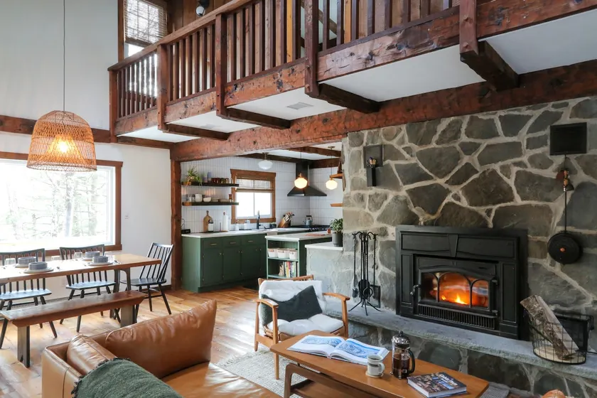 Creekside Cabin: Hot Tub, Fire Pit, Pet Friendly - Image 1