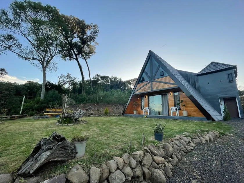 Chalet with an amazing view, 6 km from the city center - Image 1