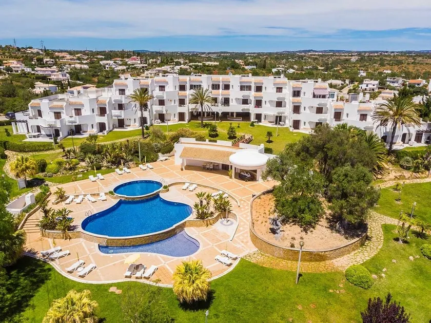 Albufeira Family Holidays with Pool View - Image 1