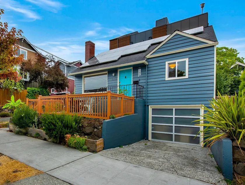 Ballard Birdhouse with Garage, AC, and Gym - Image 1