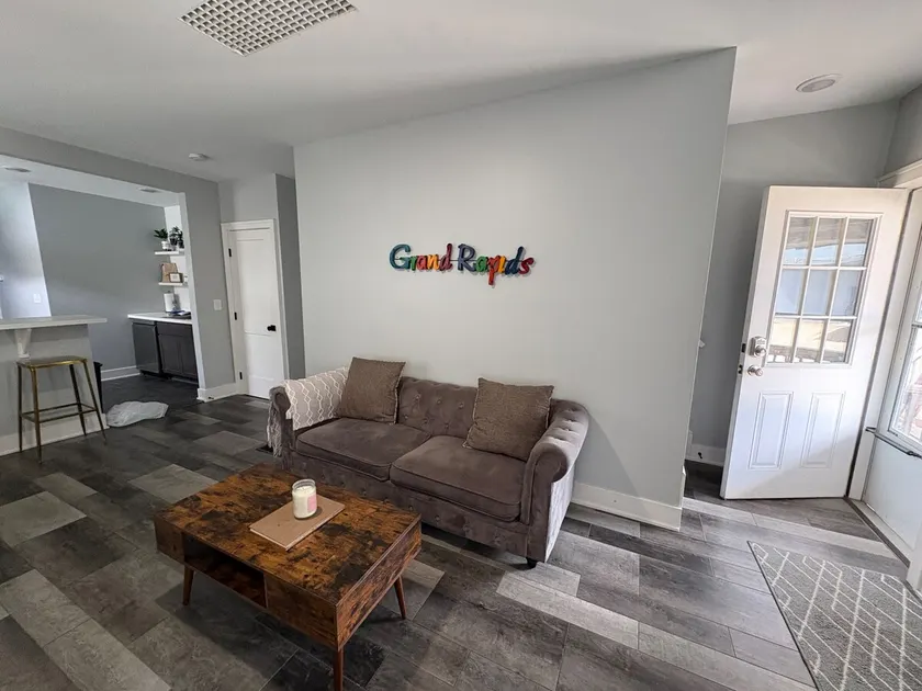 2 Bedroom Downtown Grand Rapids | Modern - Image 1