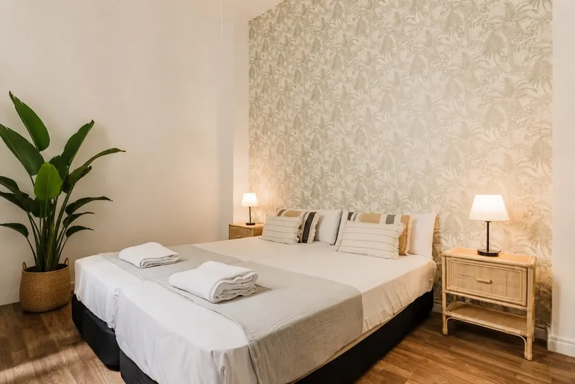 Valencia Luxury - Malvarrosa Beach - Image 1