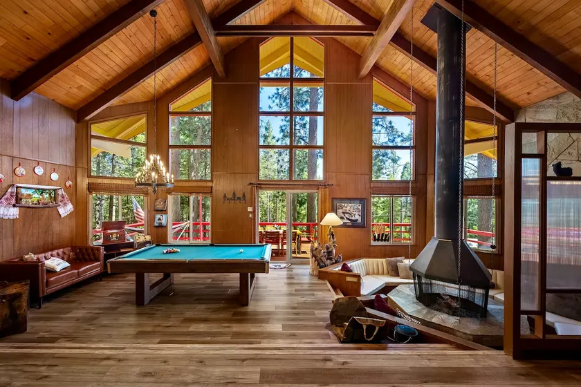 One Of A Kind Firepit*HotTub*PoolTable*GameRoom*EV - Image 1
