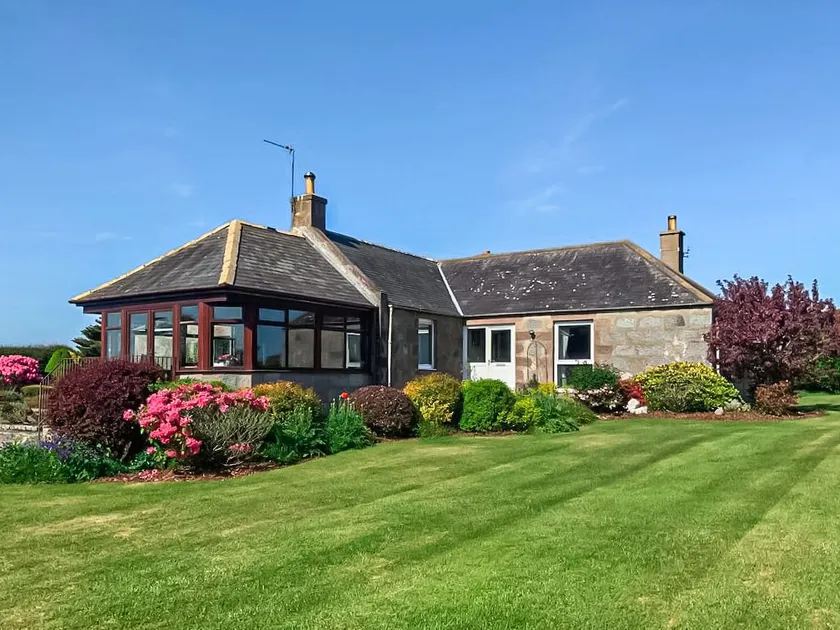 Sauchenshaw Cottage - Image 1