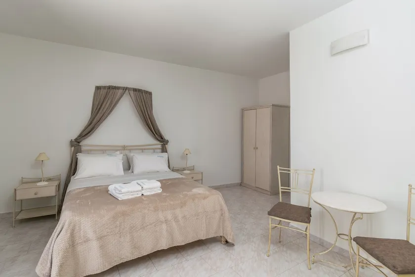 Studio in Adamas - MIlos island - Image 1