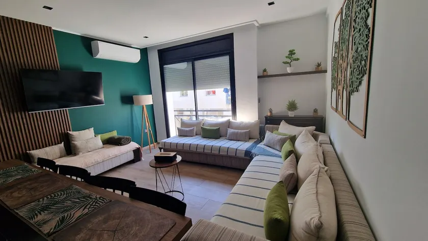 Cozy Apartment at Lake 1 - Image 1