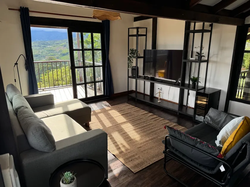 Cabin near Lake Calima with incredible views. - Image 1