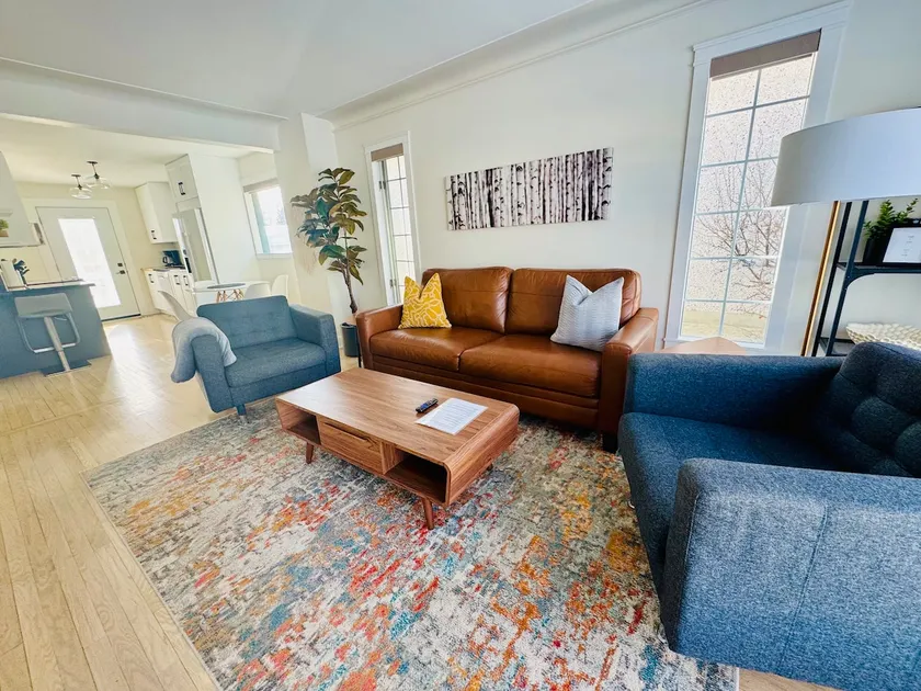 Ravine Retreat • 10minDT • Trails & WhyteAve - Image 1
